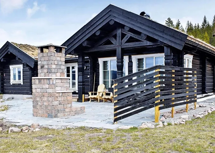 8 Person In Hurdal-by Traum