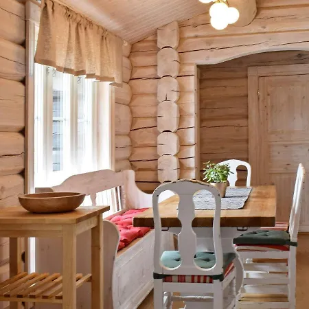 8 Person In Hurdal-by Traum * Hurdal